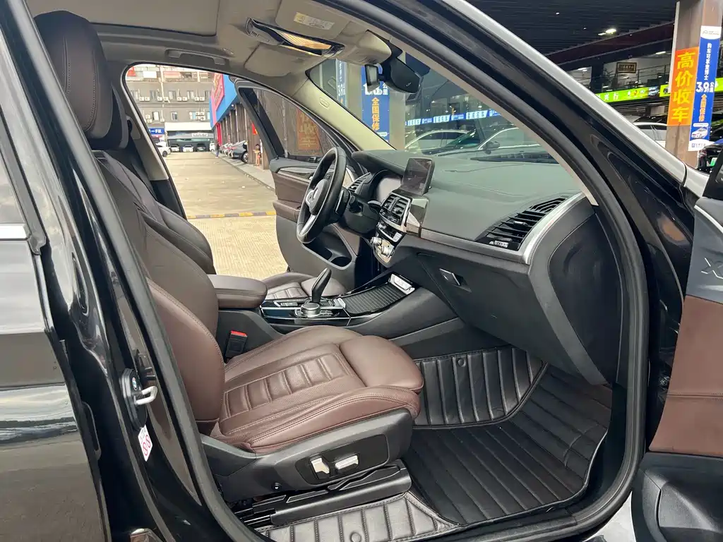 BMW X3 — миниатюра 12