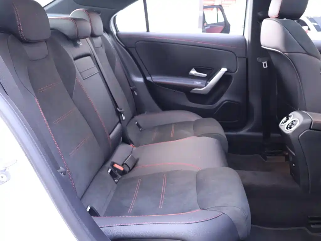 Mercedes-Benz A-Class — миниатюра 22