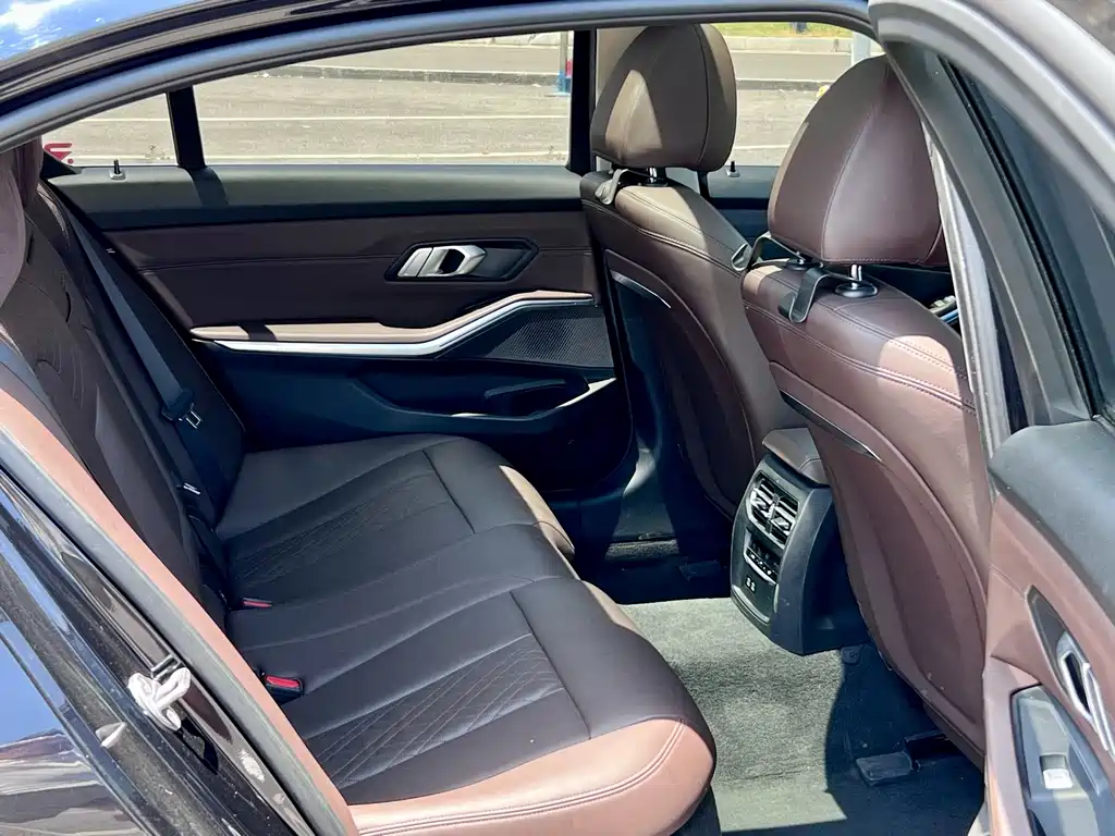 BMW i3 — миниатюра 12