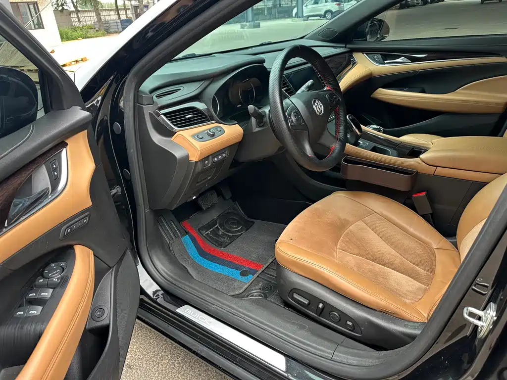 Buick LaCrosse — миниатюра 7