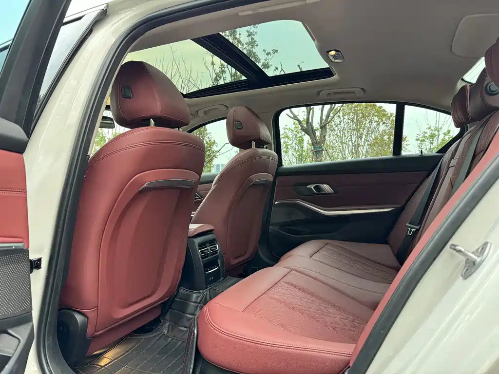 BMW i3 — миниатюра 10