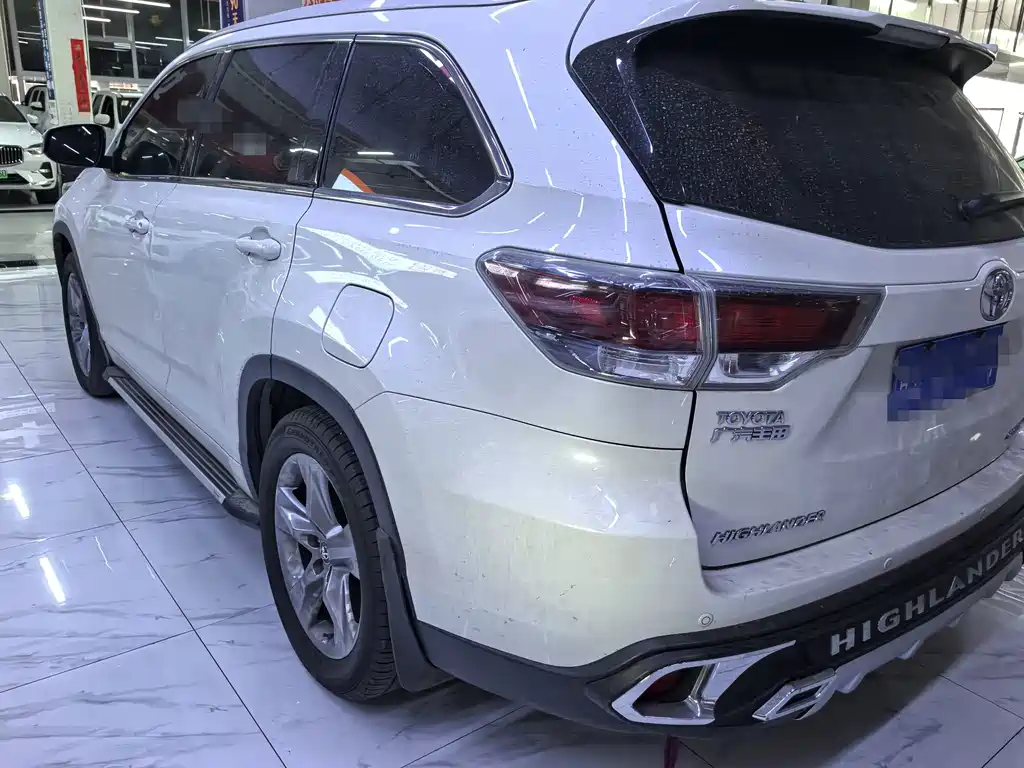 Toyota Highlander — миниатюра 3