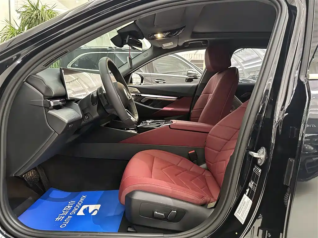 BMW 5 Series 5 2024 530Li Lead M Sport