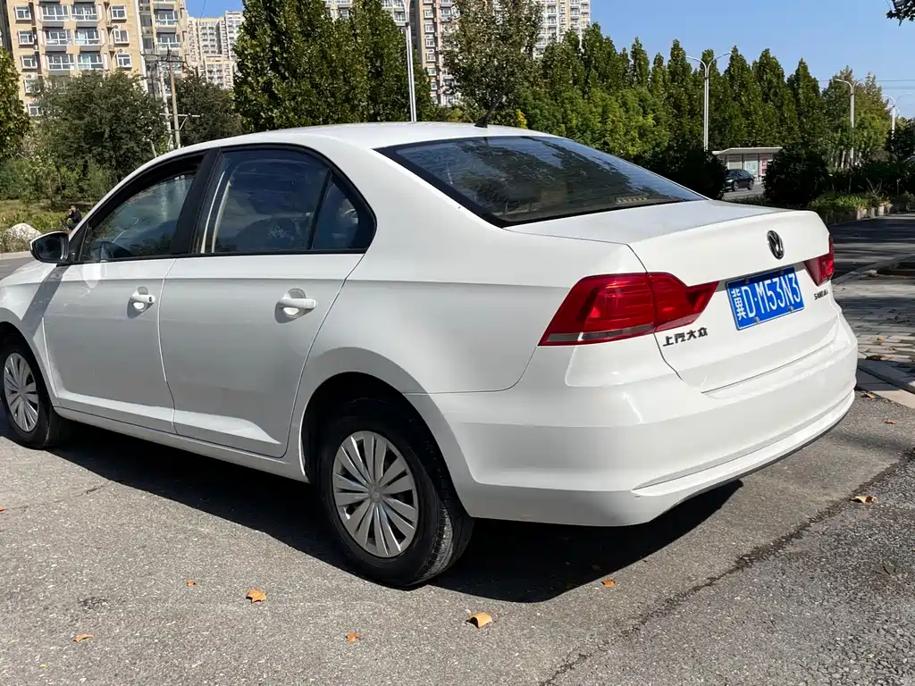 Volkswagen Santana — миниатюра 7