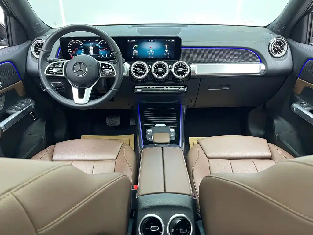 Mercedes-Benz GLB — миниатюра 23