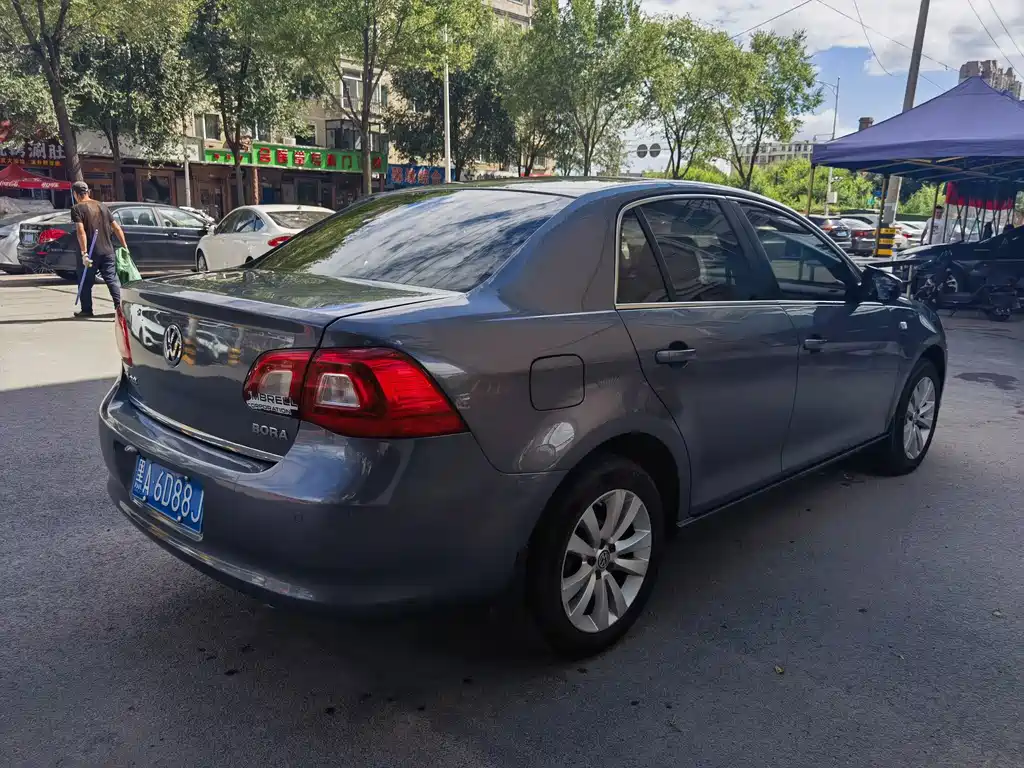 Volkswagen Bora — миниатюра 6