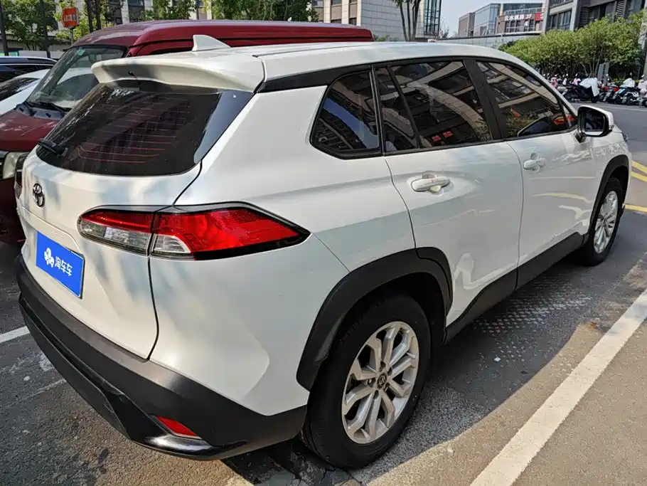 Toyota Frontlander — миниатюра 3