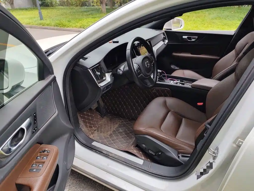 Volvo S60 — миниатюра 12