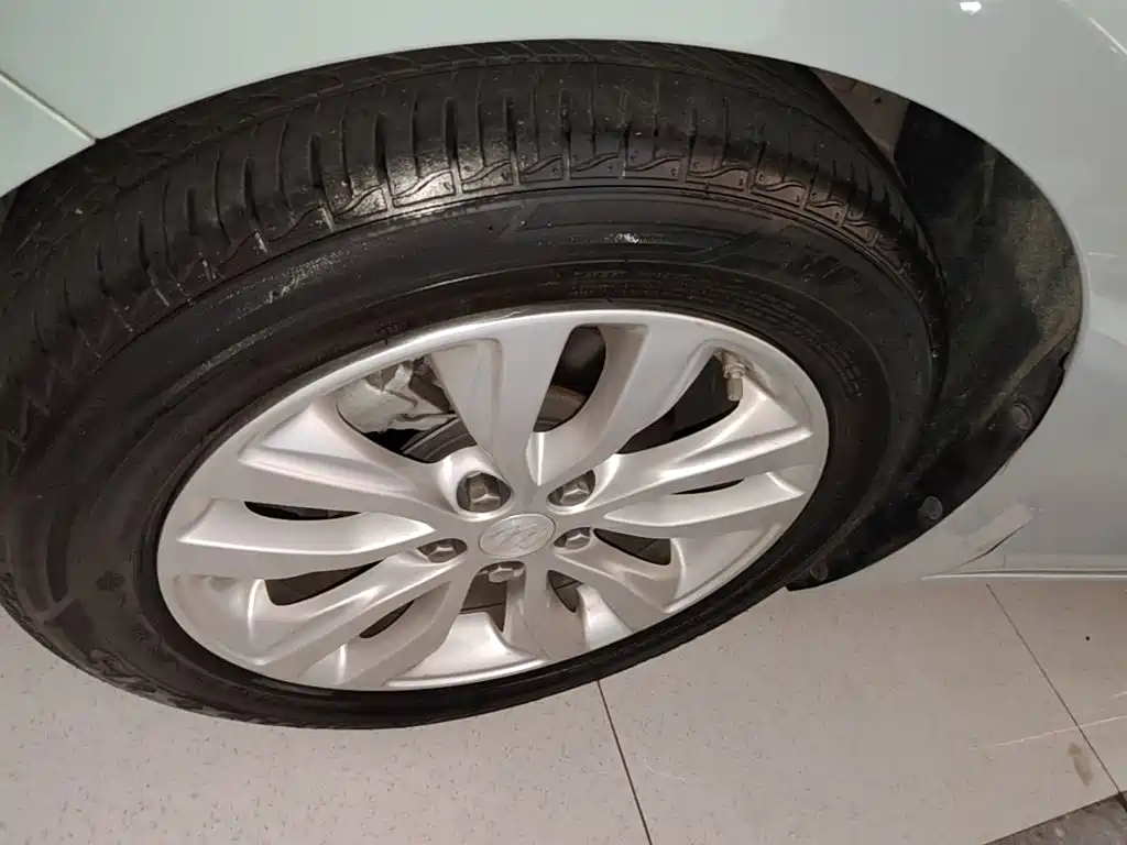 Buick Excelle — миниатюра 23