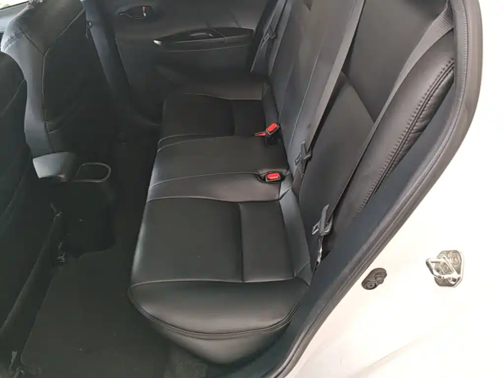 Toyota Yaris L — миниатюра 17