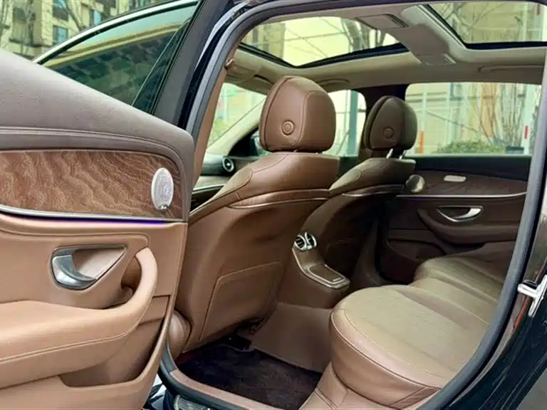 Mercedes-Benz E-Class E 2023 E 300 L Fashion