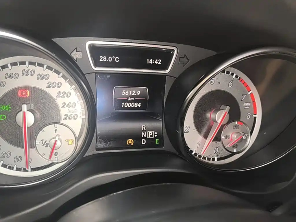 Mercedes-Benz GLA — миниатюра 12