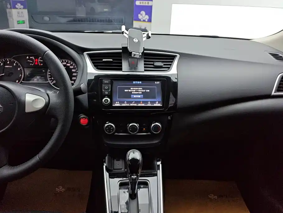 Nissan Sylphy — миниатюра 13