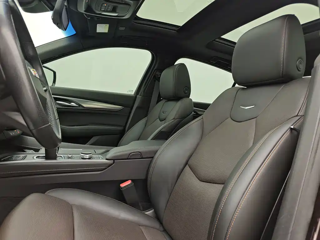 Cadillac CT5 — миниатюра 15