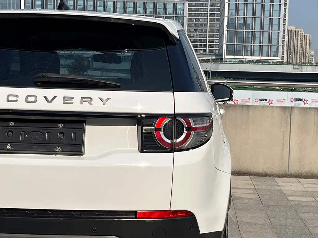 Land Rover Discovery Sport — миниатюра 7