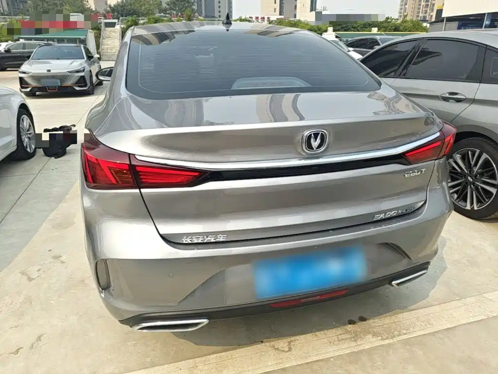 Changan Eado — миниатюра 6