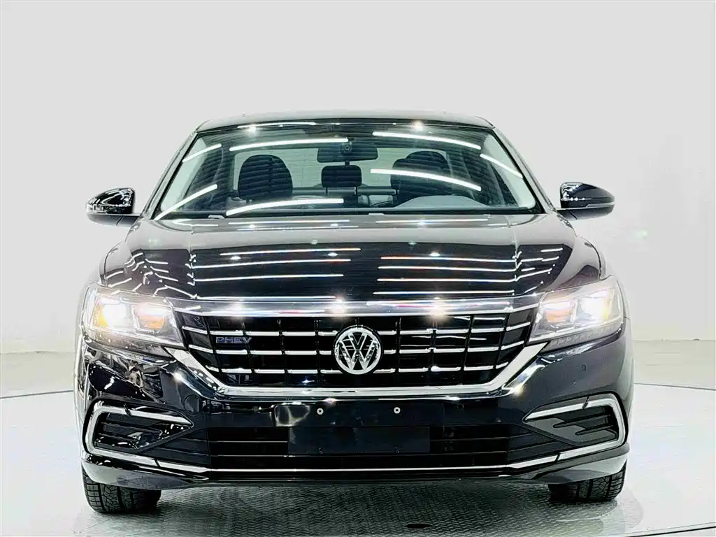 VOLKSWAGEN PASSAT NEW ENERGY
