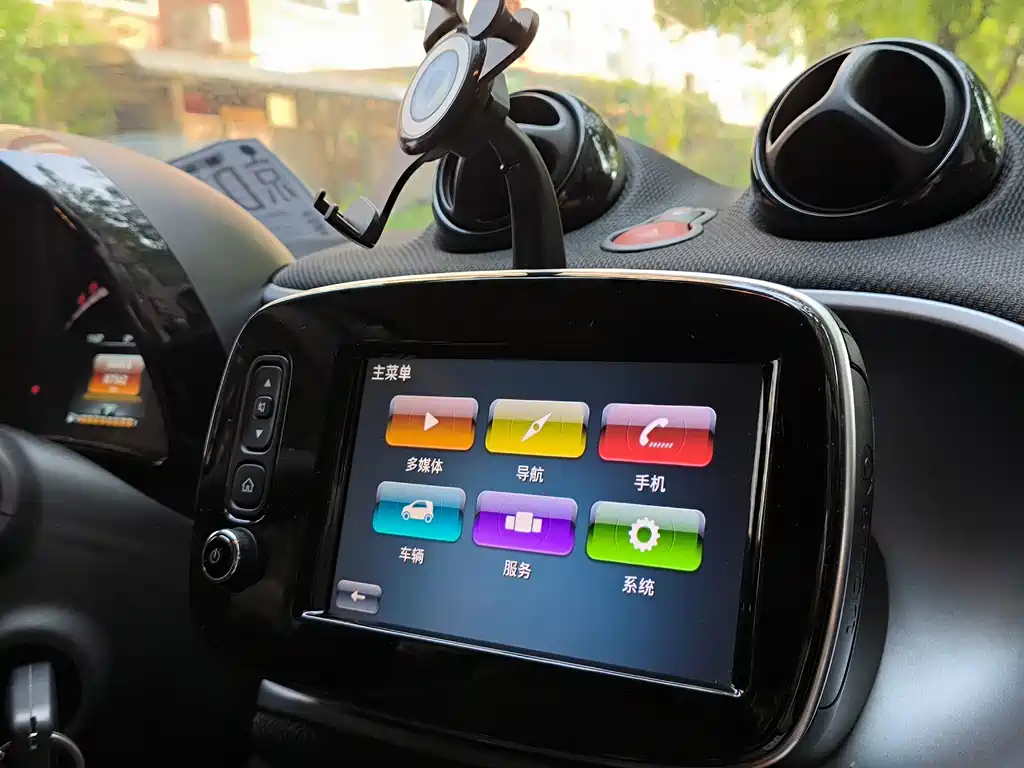 smart Smart Fortwo — миниатюра 7