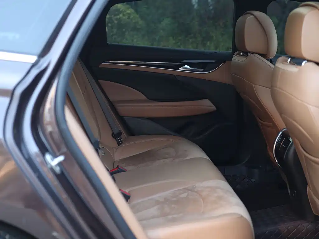 Buick LaCrosse — миниатюра 30