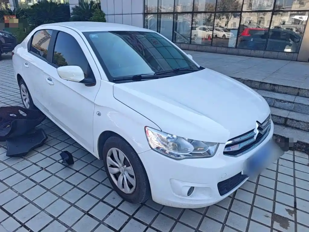 Citroen Elysee — миниатюра 4