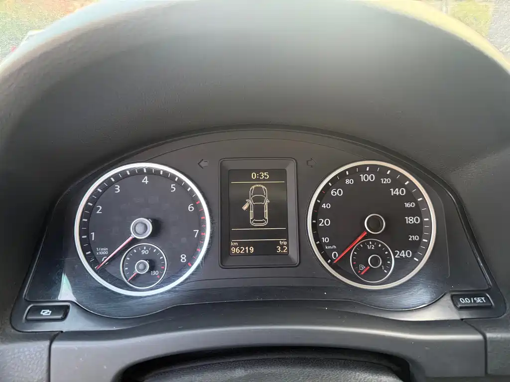Volkswagen Tiguan 2012 1.8TSI AT