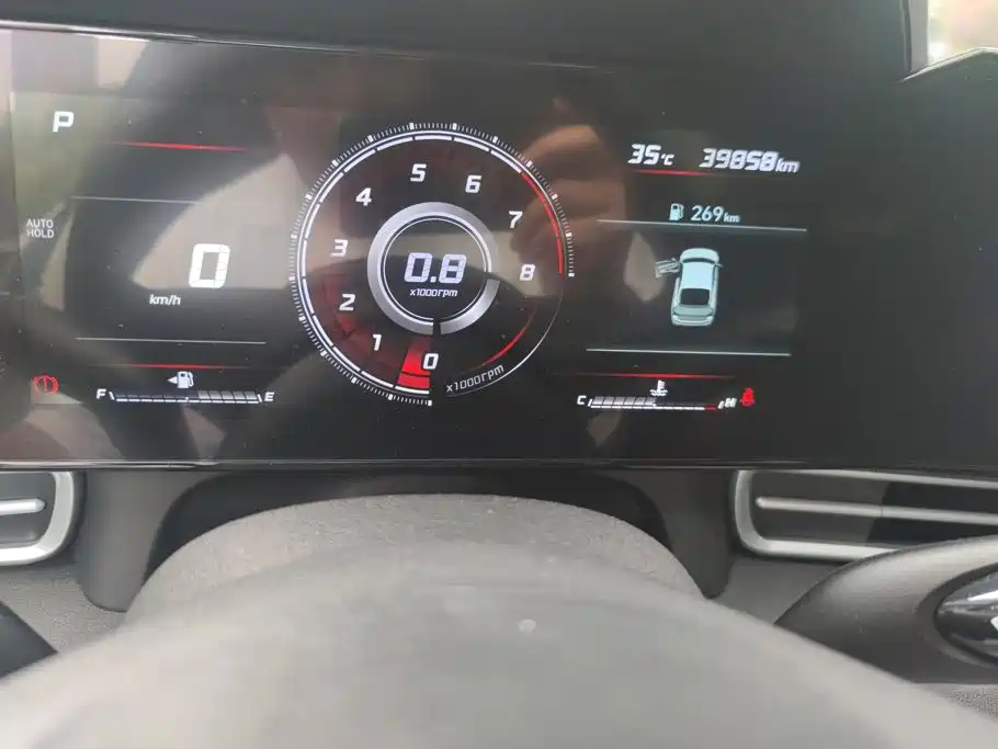 Hyundai Elantra — миниатюра 14