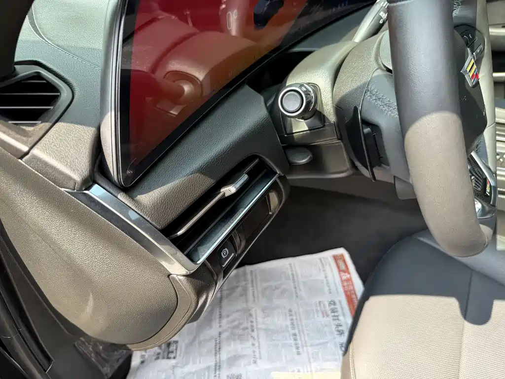 Cadillac CT5 — миниатюра 15
