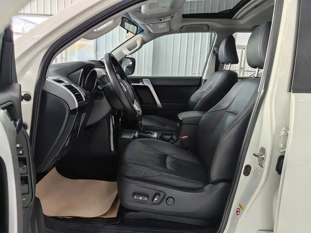 Toyota Prado — миниатюра 12