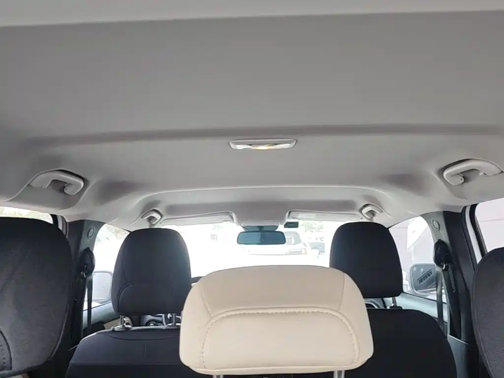 Jeep Renegade — миниатюра 18