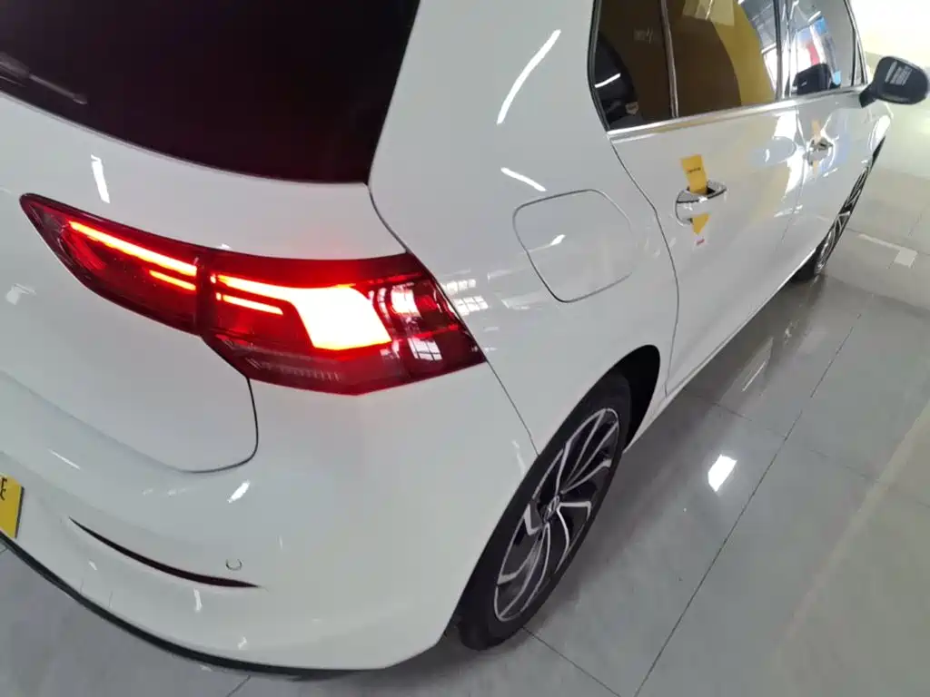 Volkswagen Golf — миниатюра 8