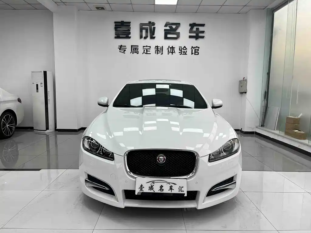 Jaguar XF 2015 XF 3.0 SC R-Sport