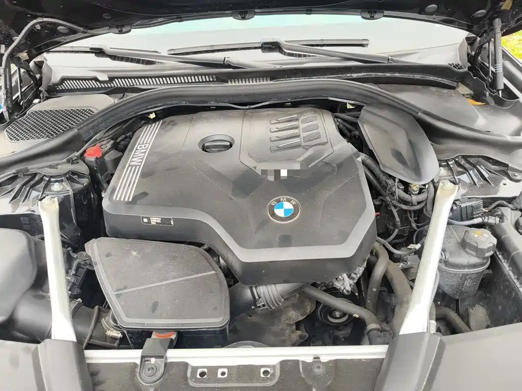 BMW 5 Series — миниатюра 16
