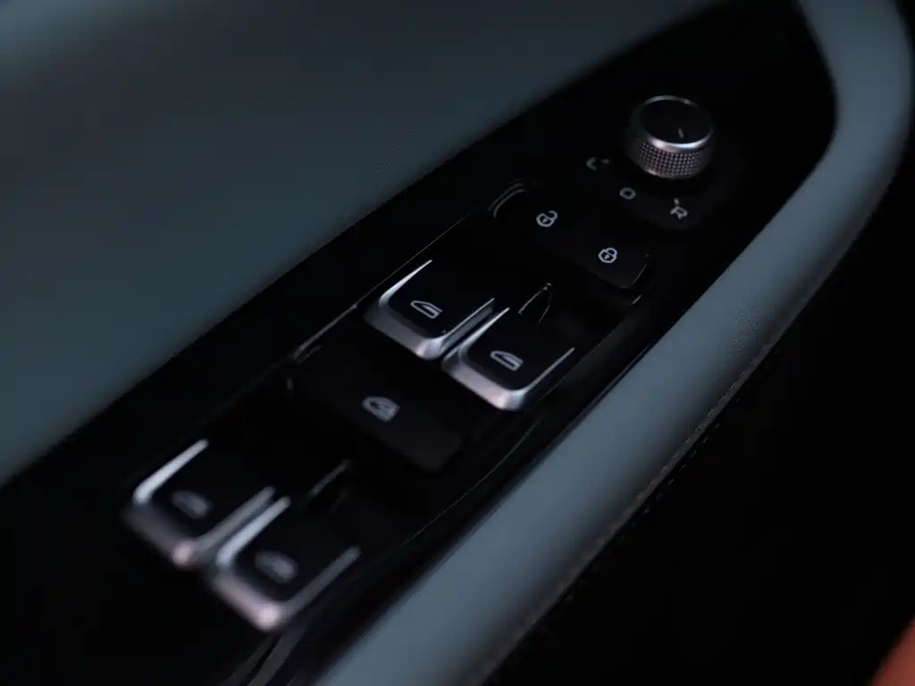 Geely Emgrand L — миниатюра 15