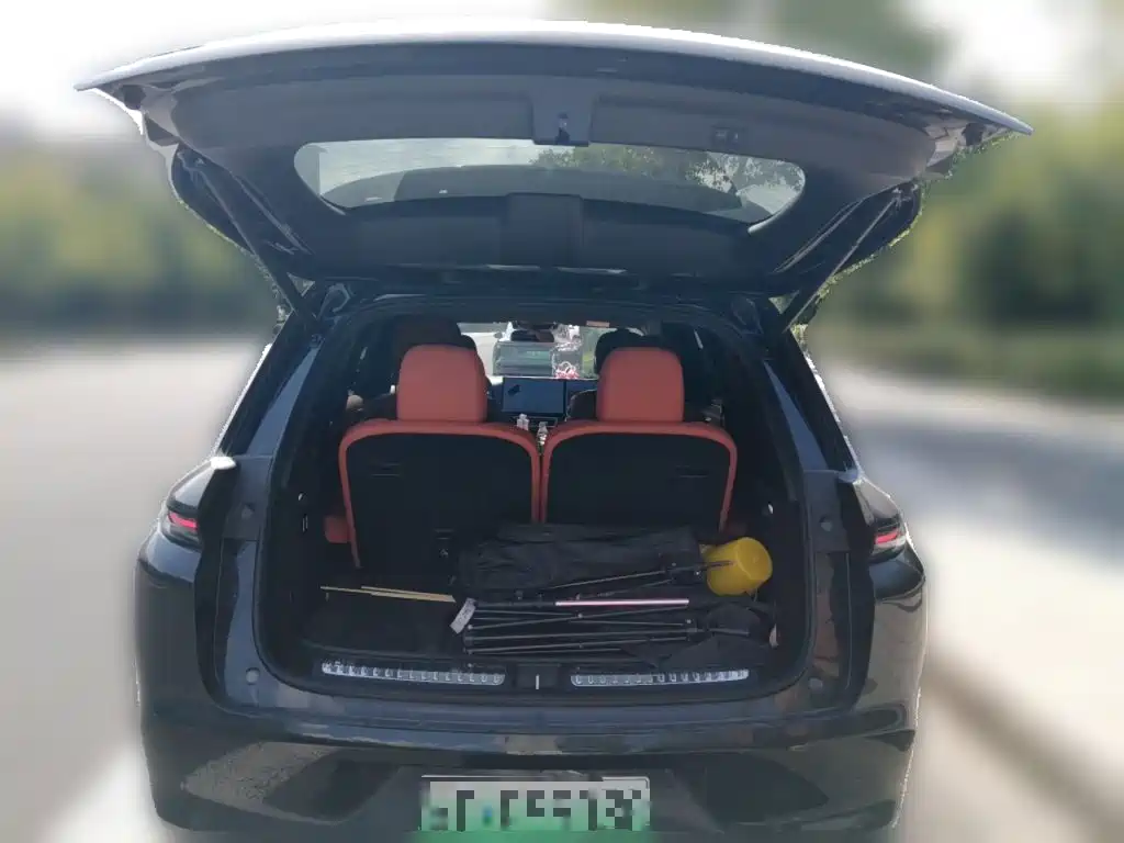 Li Auto Li L8 — миниатюра 20