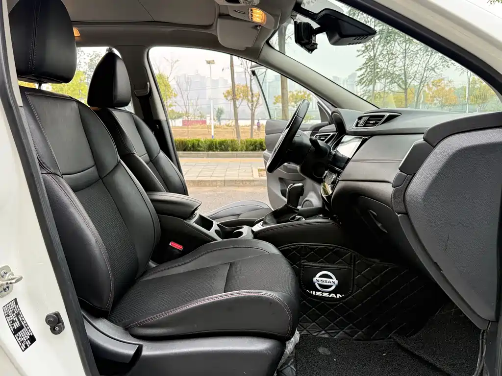 Nissan Qashqai — миниатюра 9
