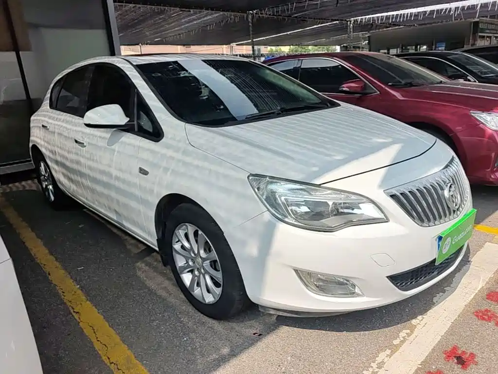 Buick Excelle — миниатюра 4