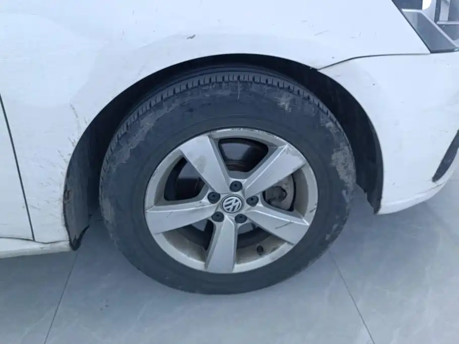 Volkswagen Lavida — миниатюра 6