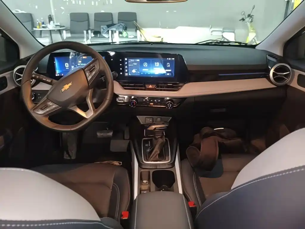 Chevrolet Monza — миниатюра 10