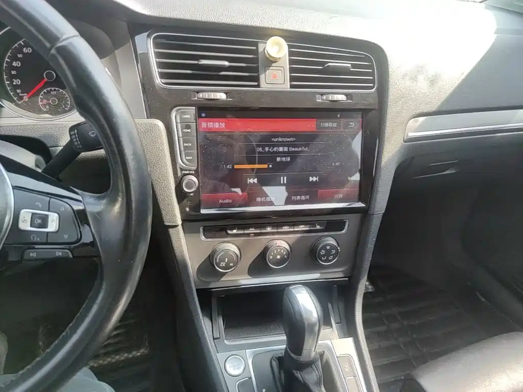 Volkswagen Golf — миниатюра 13