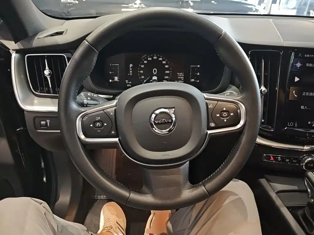 Volvo XC60 — миниатюра 11
