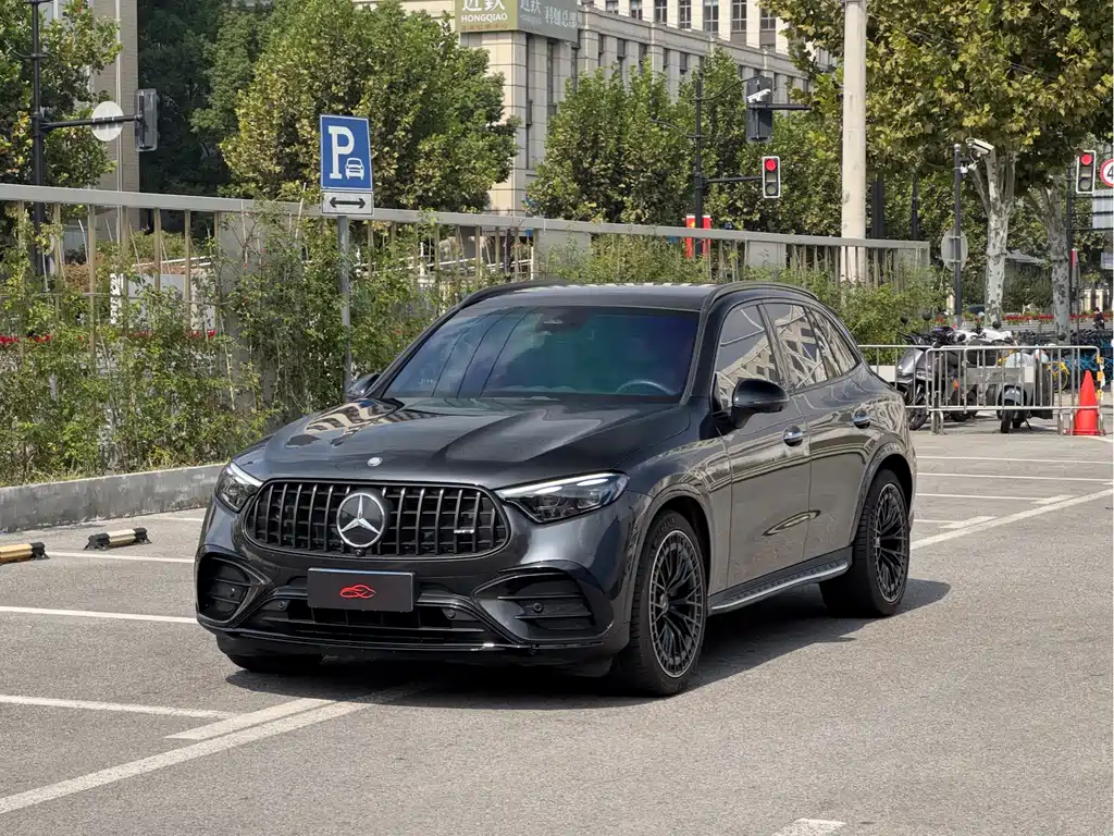 Mercedes-Benz GLC AMG