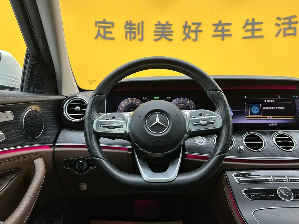 Mercedes-Benz E-Class — миниатюра 24
