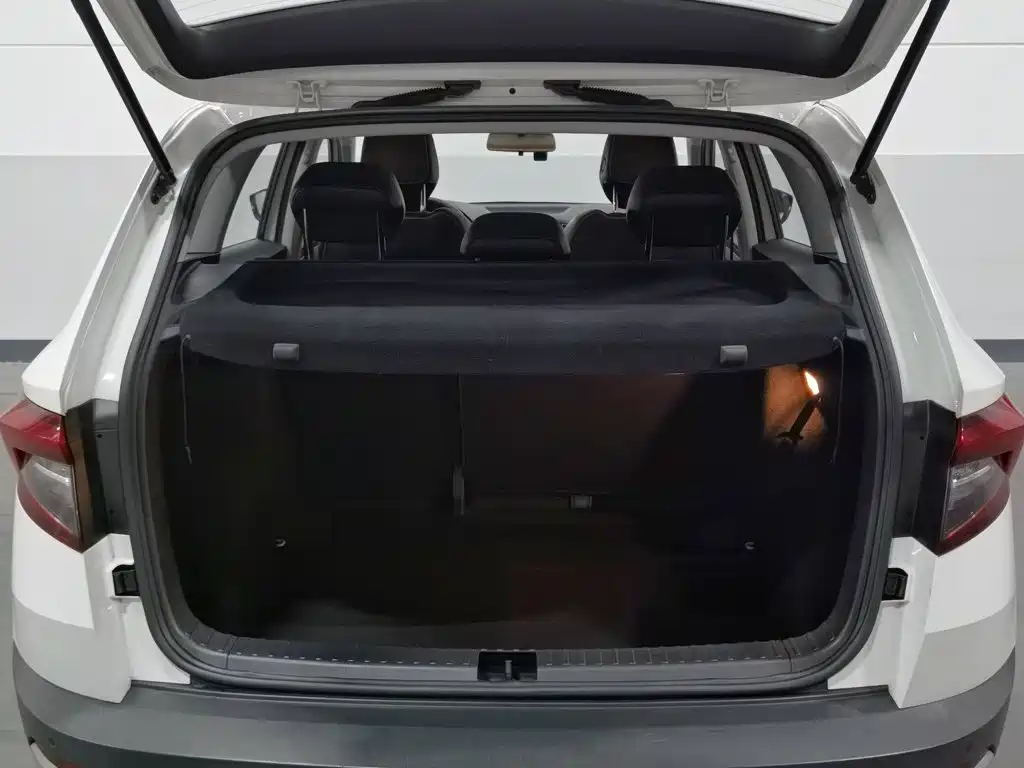 Skoda Karoq — миниатюра 16