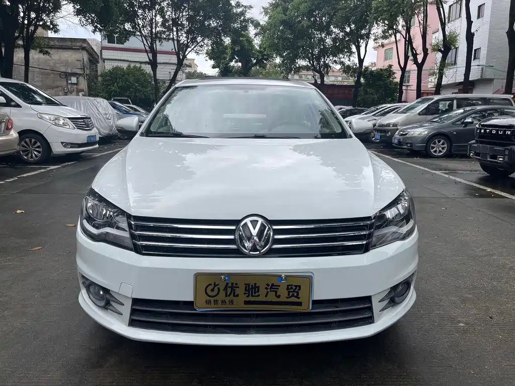 Volkswagen Bora 2013 1.6L AT Comfort
