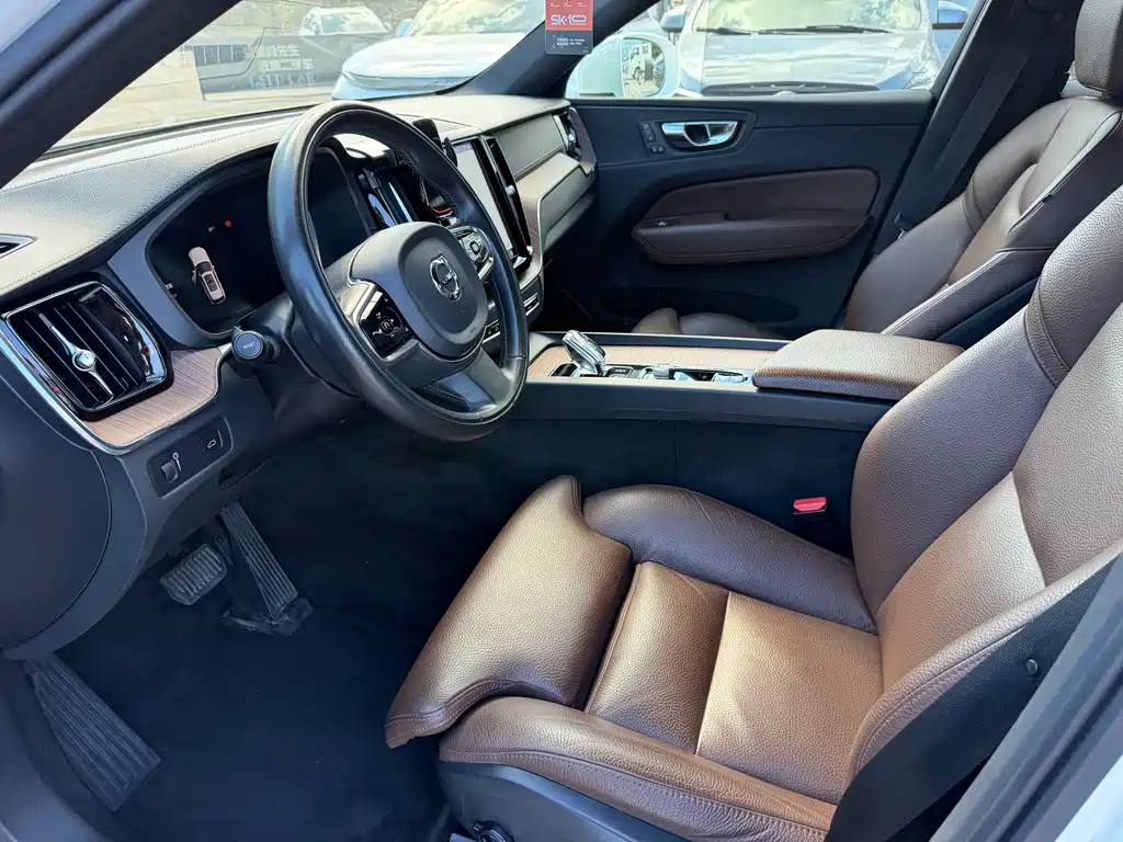 Volvo XC60 — миниатюра 7