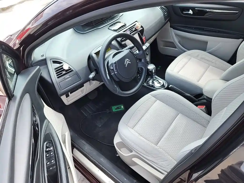 Citroen C-Quatre — миниатюра 16