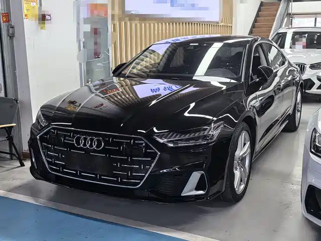 AUDI A7L
