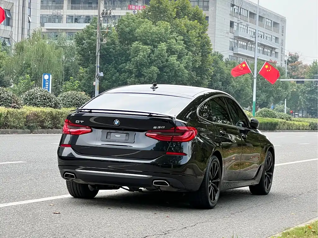 BMW 6 Series GT — миниатюра 3