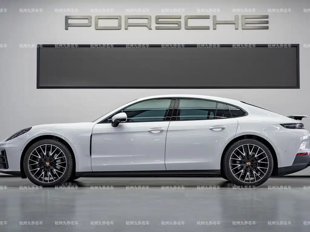 Porsche Panamera — миниатюра 8