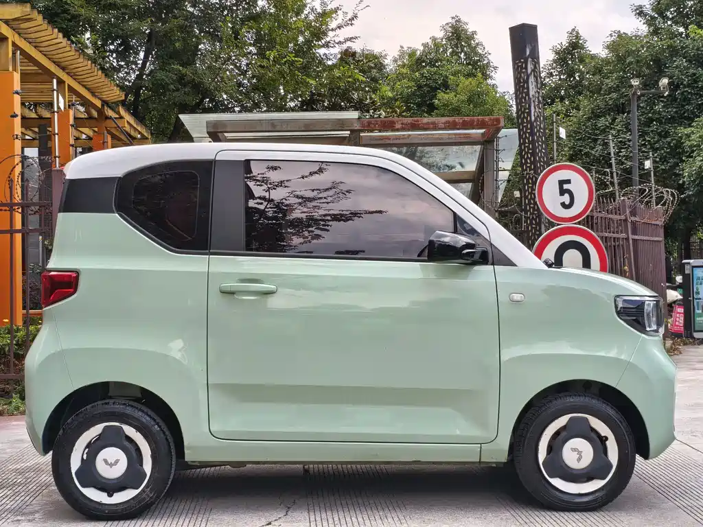 Wuling MINIEV — миниатюра 14